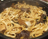 A picture of step 3 of Easy Kansai-Style Sukiyaki & Udon Sukiyaki.