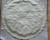 Une image de l'étape 4 de Galette aux pralines roses.