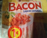 Foto del paso 2 de la receta: Patatas fritas con bacon, jamón y queso rallado