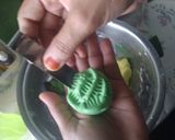Foto langkah ke 3 dari resep Kue kembang seruni.