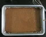 A picture of step 6 of MINI HEART-SHAPED CHOCOLATE CAKE BITES.