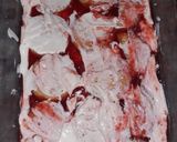 A picture of step 2 of Crunch & Munch Parfait.