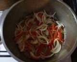 Foto del paso 2 de la receta: Sándwich de pollo en hebras