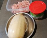 A picture of step 1 of Fried Stuffed Lotus Root.