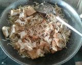 Foto langkah ke 5 dari resep Tumis taoge tahu kecap.