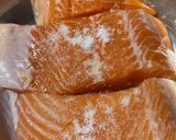 Foto langkah ke 1 dari resep Salmon Butter Sauce.