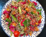 Foto del paso 3 de la receta: Ensalada de quinoa y rosas