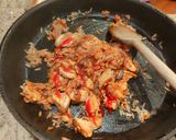 Une image de l'étape 3 de Omurice (ou omelette fourrée).