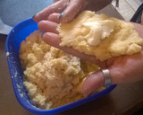 Foto del paso 3 de la receta: Bombitas de polenta y queso fresco