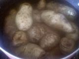 Ñoquis de papas con salsa de pollo y chorizos! 