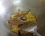 A picture of step 8 of Dahi wali bhindi.