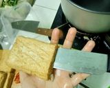 Hình bước làm 3 của món Đậu hủ nhồi thịt kho cà chua