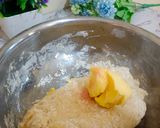 Foto langkah ke 1 dari resep Garlic Cheese Bread.