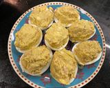 Foto del paso 4 de la receta: Huevos Rellenos de aguacate y atún