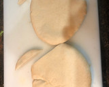 Foto del paso 1 de la receta: Pan de pita relleno de cóctel de gambas