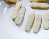 Foto langkah ke 3 dari resep Stik kentang keju.