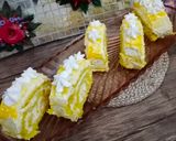 A picture of step 9 of Mango swiss roll 🥭🥭.