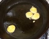 A picture of step 4 of Baghari dahi phulkiyan.
