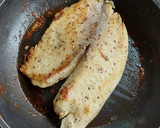 Foto del paso 2 de la receta: Filete de pescado al limón con pimienta