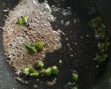 A picture of step 2 of Raw papaya stir fry.
