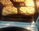 A picture of step 3 of Cheese corn toast.