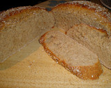 Foto del paso 4 de la receta: Hogaza Doris Grant con ajo asado y queso camembert al horno