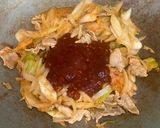 รูปขั้นตอนการทำที่ 6 ของ หมูผัดกิมจิ kimchi duruchigi 김치 두루치기 Kimchi & Pork Stir Fry