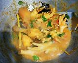 Foto langkah ke 8 dari resep Ayam Masak Bumbu Kuning🍗 Daun Kemangi🍃.