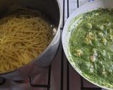 Foto del paso 7 de la receta: Camarones con salsa de espinacas y fideos