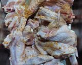 Foto langkah ke 2 dari resep Spicy chicken wings.