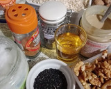 Foto del paso 1 de la receta: Granola con nueces y tahini