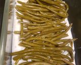 Une image de l'étape 2 de Gratin de haricots verts à la béchamel.