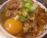 A picture of step 2 of *Egg Rice with Fukujinzuke*.