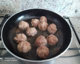 Foto del paso 3 de la receta Albóndigas con salsa de tomate, rápida y para celíacos