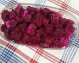 Foto langkah ke 2 dari resep Dragon fruits tabur Chia seeds.