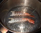 A picture of step 3 of How to Make Steamed Shrimp for Sushi.