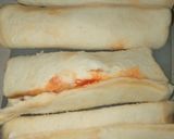 Foto langkah ke 6 dari resep Sausage Rolls bread.