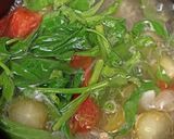 Foto langkah ke 4 dari resep Asem-Asem Ikan Patin dengan Kangkung.