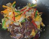 Foto langkah ke 3 dari resep Japchae (Tumis Soun ala Korea).