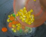 Foto langkah ke 4 dari resep Sayur Bening Bayam Labu Jagung.