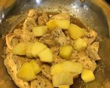 Foto del paso 4 de la receta: Filete pechuga de Pollo con Piña y Brotes de Soya