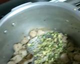 A picture of step 3 of Soyabean Pulao.