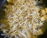 Foto langkah ke 3 dari resep Tumis Tauge Tahu.