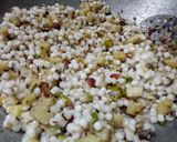 A picture of step 3 of Sago / Sabudana upma (khichdi).