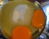Meggyes süti egyszerűen recept fázis 2 fotója