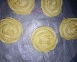 A picture of step 14 of Custard cookies cooking pots.