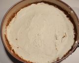 Foto del paso 3 de la receta: Tarta de salsa tofee, maní y crema
