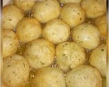 A picture of step 5 of Bakso Goreng (Fried Meatballs).