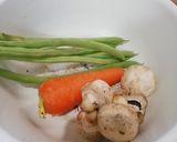 Foto langkah ke 1 dari resep Tumis jamur kancing.