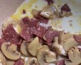 Foto langkah ke 6 dari resep Creamy Fettuccine or Spaghetti Carbonara.